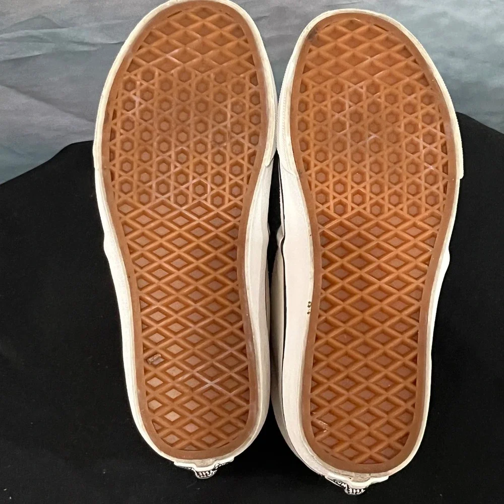 Vans‎ Suede Chukka MS Monk Strap Mid Top Sneakers Cream Gold Buckle Womens 6